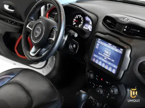 RENEGADE - 2.0 16V TURBO TRAILHAWK 4P 4X4 AUTOMÁTICO