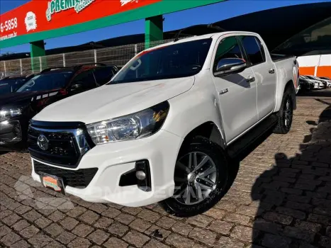 Toyota HILUX 2.8 SRV 4X4 CD 16V 4 portas
