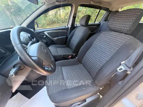 SANDERO EXP 16