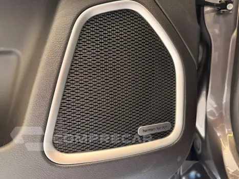 COMMANDER 1.3 T270 TURBO FLEX LONGITUDE AT6
