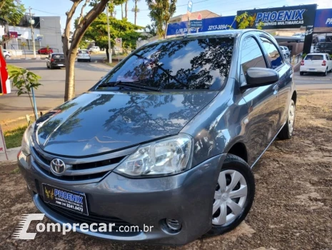 Toyota ETIOS 1.3 XS 16V 4 portas