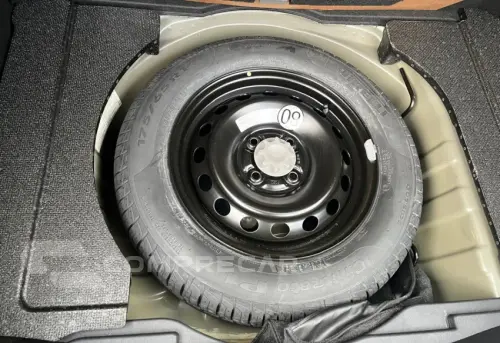 YARIS 1.5 16V XS Connect