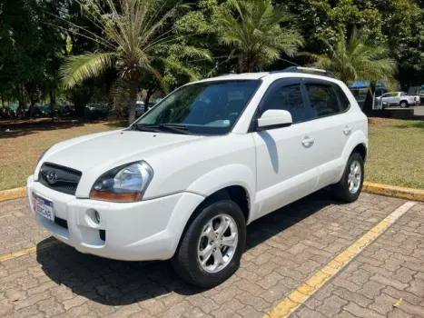 Hyundai TUCSON - 2.0 MPFI GLS 16V 143CV 2WD 4P AUTOMÁTICO 4 portas