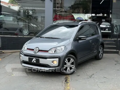 Volkswagen up! cross 1.0 TSI Total Flex 12V 5p 4 portas