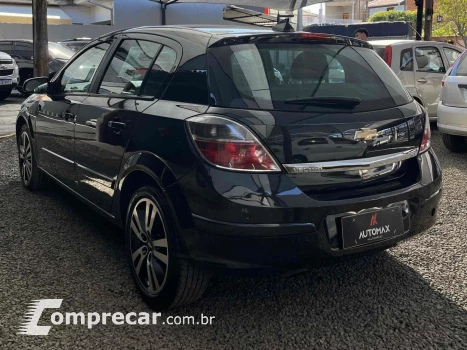VECTRA 2.0 MPFI GT HATCH 8V FLEX 4P MANUAL