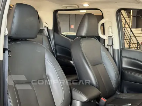 Frontier 2.3 16V LE 4X4 CABINE DUPLA BI-TURBO DIESEL AUTOMÁT
