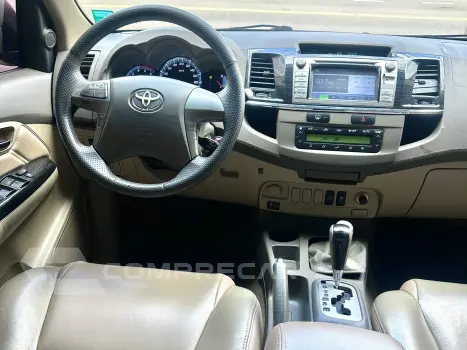 HILUX SW4 3.0 SRV 4X4 16V TURBO INTERCOOLER DIESEL 4P AUTOMÁ