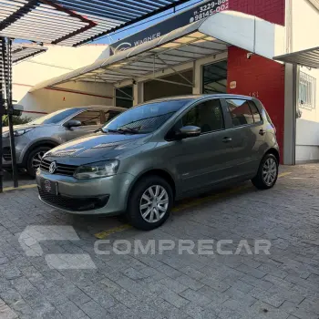 Volkswagen FOX 1.6 MI 8V 4 portas