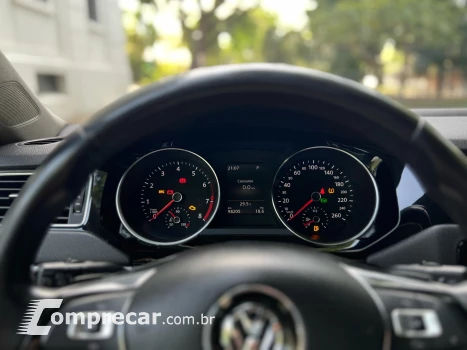 JETTA 2.0 TSI HIGHLINE 211CV GASOLINA 4P TIPTRONIC