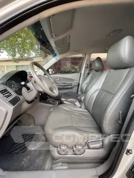 TUCSON 2.0 GL 2WD 16V