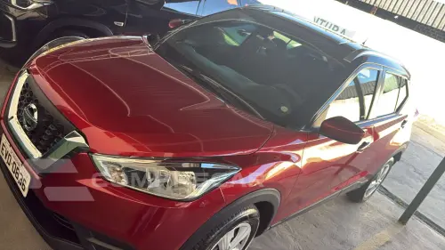 NISSAN Kickis S 4 portas