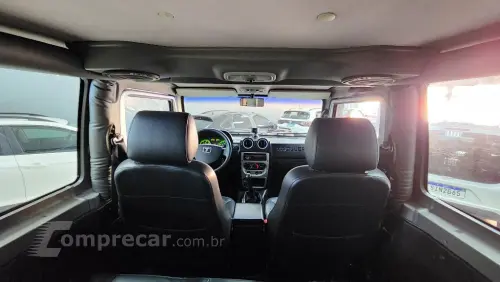 T-4 4x4 3.0 TB Int. Cap. Rígida Diesel