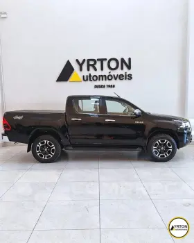 Hilux Caminhonete 2.8 16V SRX 4X4 DIESEL CABINE DUPLA AUTOMÁ