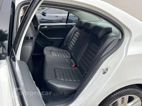 JETTA Highline 2.0 TSI 16V 4p Tiptronic