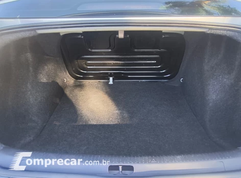 POLO SEDAN 1.6 MI 8V