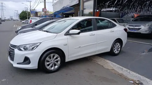 CHEVROLET ONIX 1.0 Turbo Plus LT 4 portas