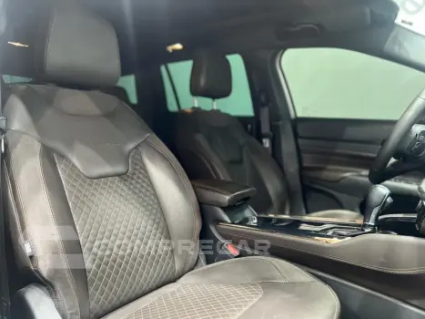 COMMANDER 1.3 T270 TURBO FLEX OVERLAND AT6