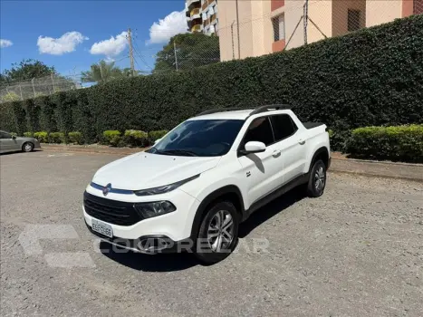 Fiat TORO 2.0 16V Turbo Freedom 4WD AT9 4 portas