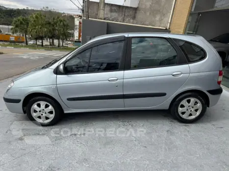 Scénic RXE/ Privilège 2.0 16V 5p Mec.