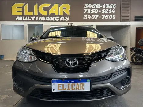 ETIOS 1.5 X Plus Sedan 16V