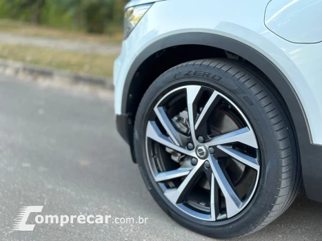 XC40 1.5 T5 Hybrid R-design FWD Geartronic