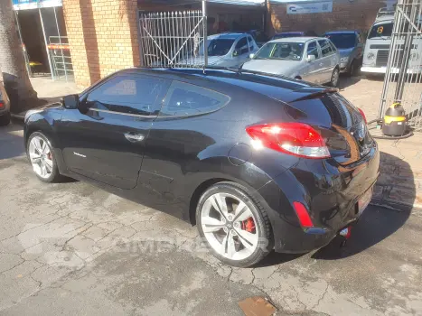 I HYUNDAI VELOSTER