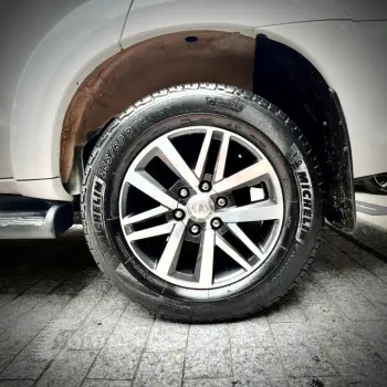 HILUX SW4 3.0 SRV 4X4 7 Lugares 16V Turbo Intercooler