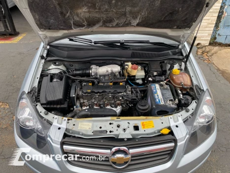 VECTRA 2.0 MPFI Elegance 8V