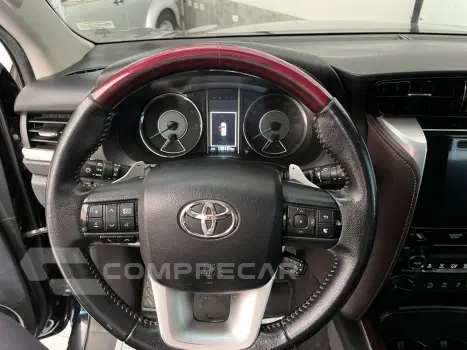 HILUX SW4 2.8 D-4d Turbo SRX 4X4