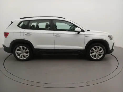 TAOS 1.4 250 TSI TOTAL FLEX COMFORTLINE AUTOMÁTICO