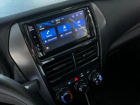 YARIS 1.5 16V FLEX SEDAN XL LIVE MULTIDRIVE