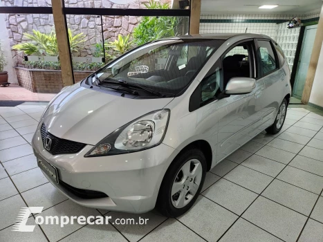 Fit 1.4 16V 4P LX FLEX