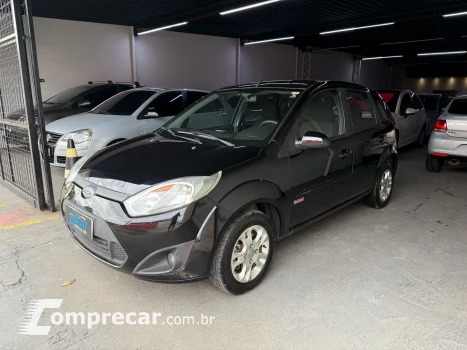 FIESTA 1.6 MPI Class Hatch 8V