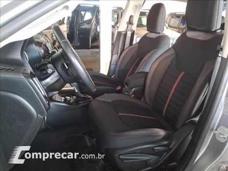 TORO 2.0 16V Turbo Freedom 4WD