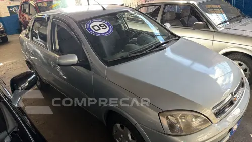 CORSA 1.4 MPFI Premium Sedan 8V