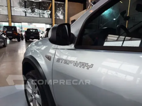 SANDERO 1.6 SL STEPWAY RIP CURL 16V FLEX 4P MANUAL