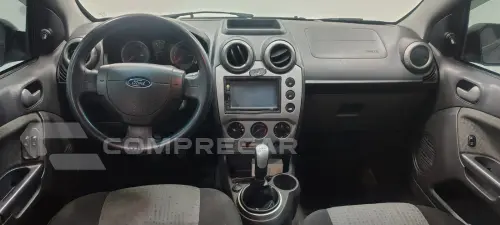 FIESTA 1.6 MPI Class Sedan 8V