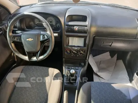 ASTRA HATCH - 2.0 MPFI ADVANTAGE 8V 4P MANUAL