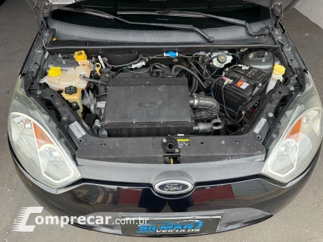 FIESTA 1.6 MPI Class Hatch 8V