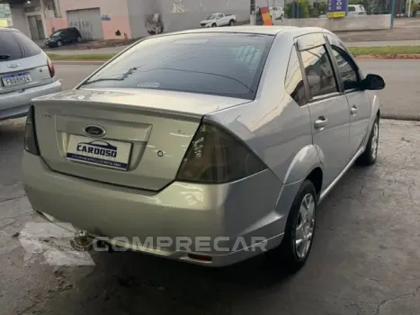 FIESTA SEDAN - 1.6 ROCAM SEDAN 8V 4P MANUAL