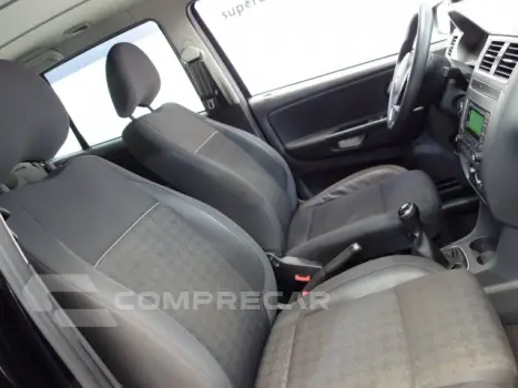 FOX - 1.6 MSI COMFORTLINE 8V 4P MANUAL
