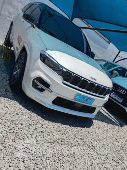 Commander 1.3 16V 4P FLEX T270 OVERLAND TURBO AUTOMÁTICO