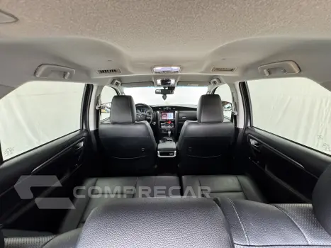 HILUX SW4 2.8 D-4d Turbo SRX 7L 4X4