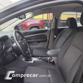 Focus 2.0 16V/SE/SE Plus Flex 5p Aut.