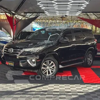 Toyota HILUX SWSRXA4FD 4 portas