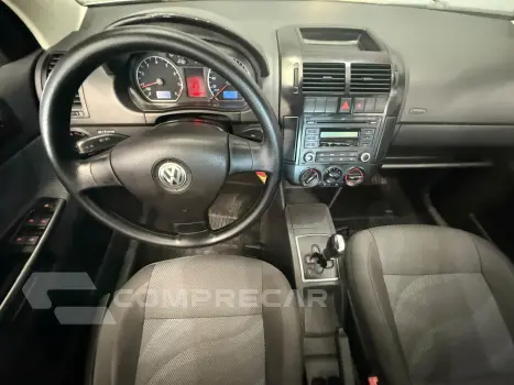 POLO SEDAN 1.6 MI 8V FLEX 4P MANUAL