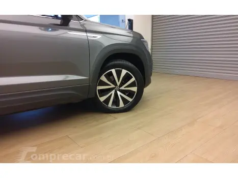 TAOS 1.4 250 TSI TOTAL FLEX HIGHLINE AUTOMÁTICO