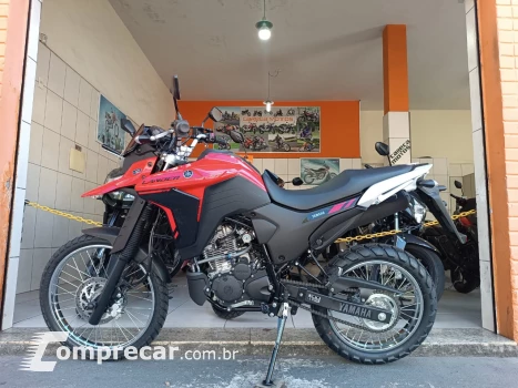 XTZ 250 LANDER