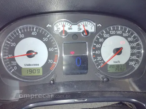 GOLF 1.6 MI Generation 8V