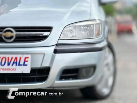 ZAFIRA 2.0 MPFI ELITE 8V FLEX 4P AUTOMÁTICO